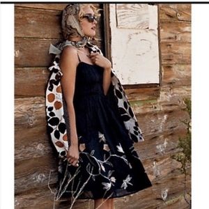 Anthropologie lithe embroidered floral patch dragonfly tiered ruffle boho dress.